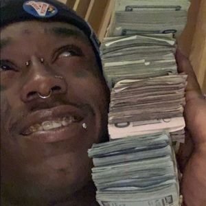 Meet your Posher, Ella